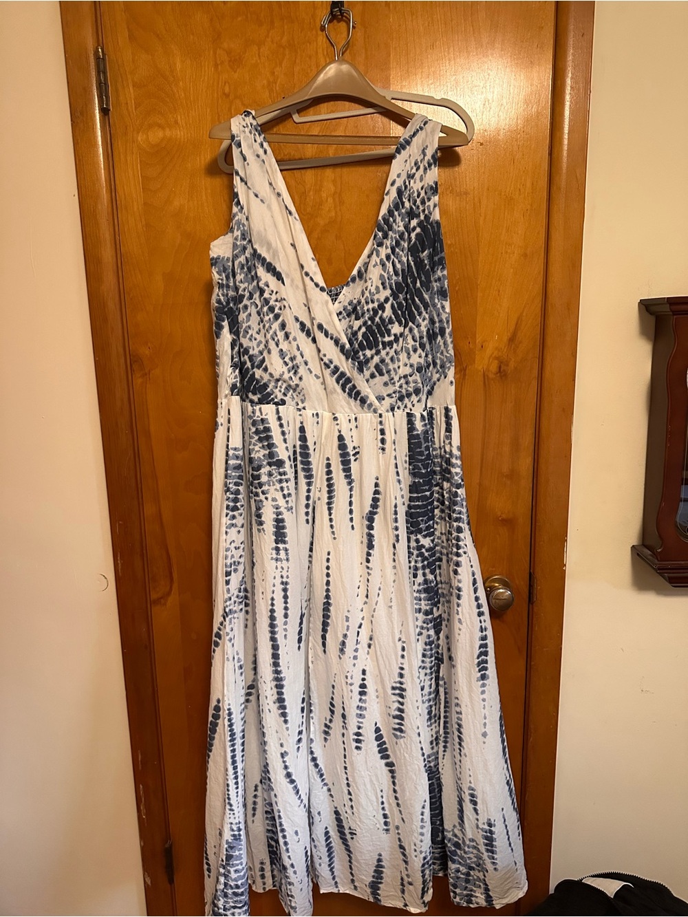K Jordan White and Navy Tie-Dye V-Neck Maxi Dress sz 3x